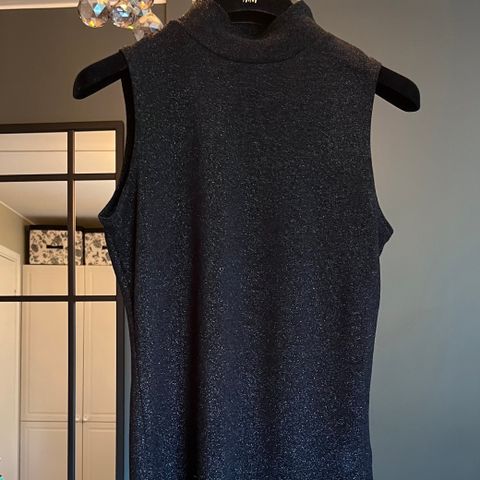 Kul vintage lurex/metallisk top. Str M