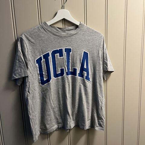 Ucla t-skjorte