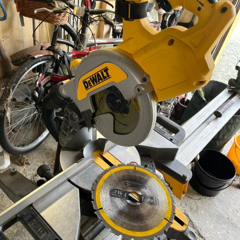 Dewalt DCS777 54v sag