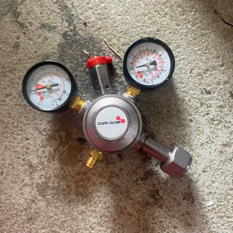 Micro Matic Co2 Regulator