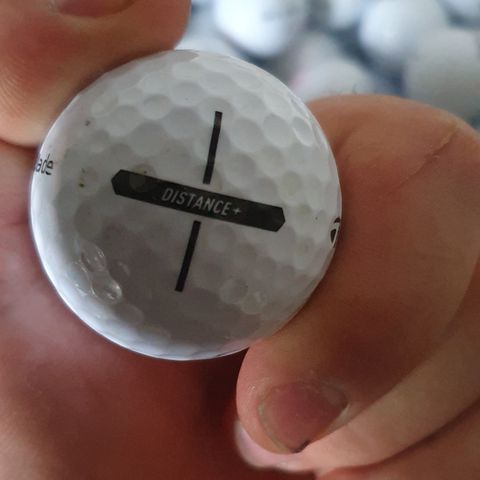 Taylor made golfballer