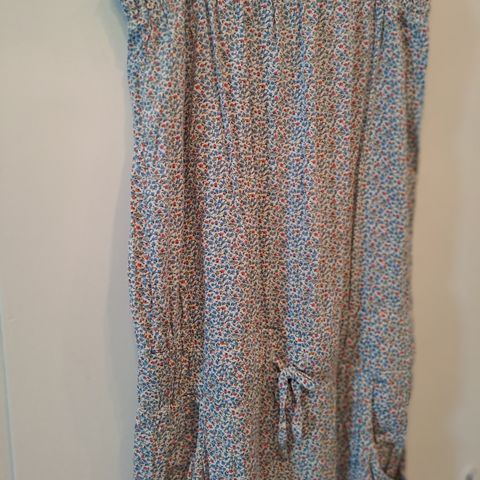 Blomstrete jumpsuit i str. 170