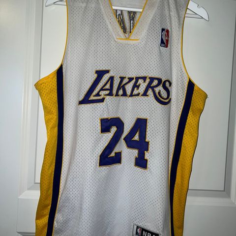 Kobe Bryant #24 Los Angeles Lakers autentisk NBA hvit jersey