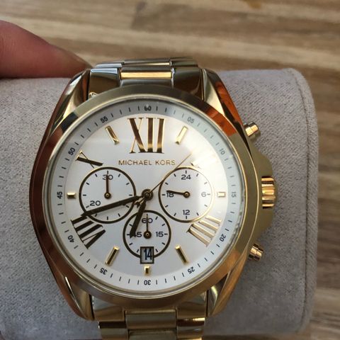 Ny Michael Kors klokke selges