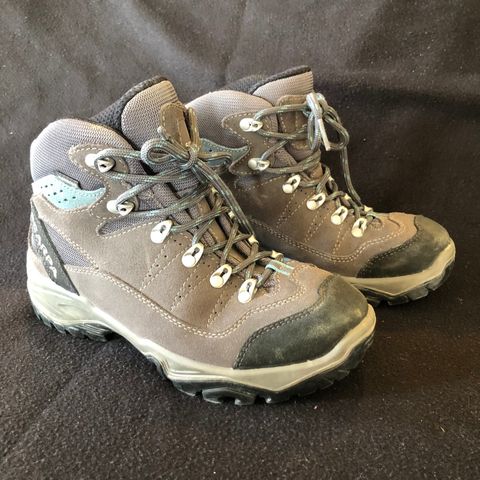 Scarpa Goretex sko str 37