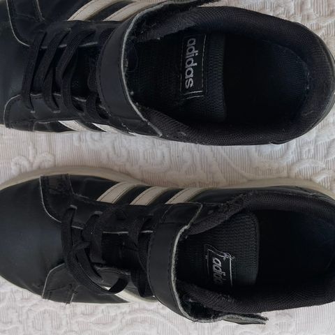 adidas sko 32