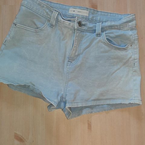 Shorts str 40