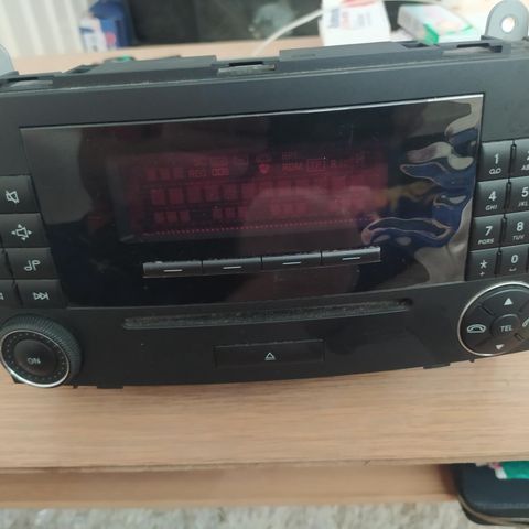 Radio mercedes A 1698207589