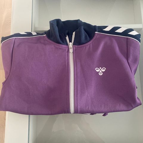 Hummel joggedress str.152