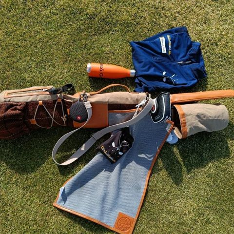 Custom Made golfbag og div. headcovers og selges