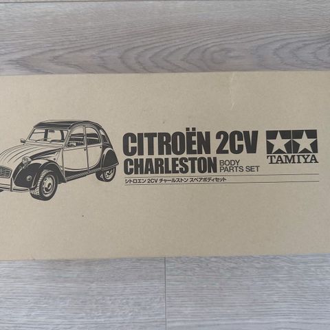 Nytt i eske Tamiya Citroën 2CV Charleston karosseri i skala 1:10 !