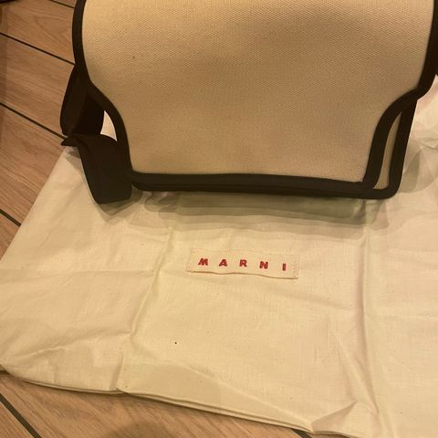 Marni trunk soft knit  medium bag  white