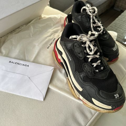 Balenciaga Triple S 39 (40)