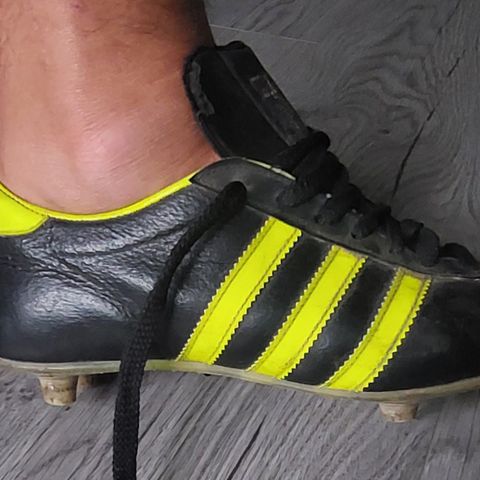 ADIDAS fotballsko gammeldags