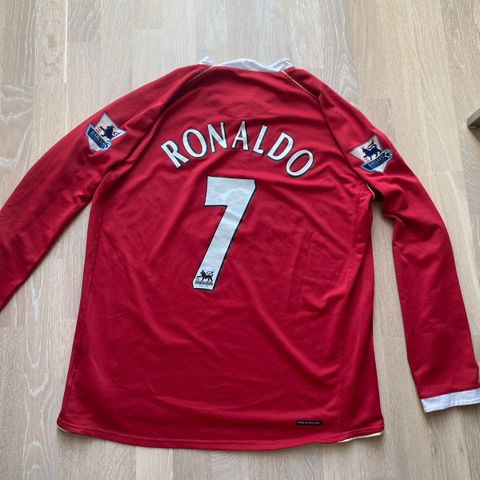 Manchester United Home Jersey 06/07 L Ronaldo