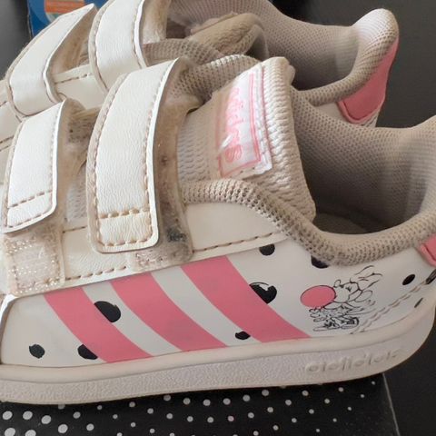 Adidas minnie mouse