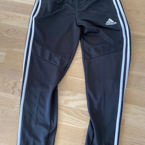 Adidas treningsbuksa