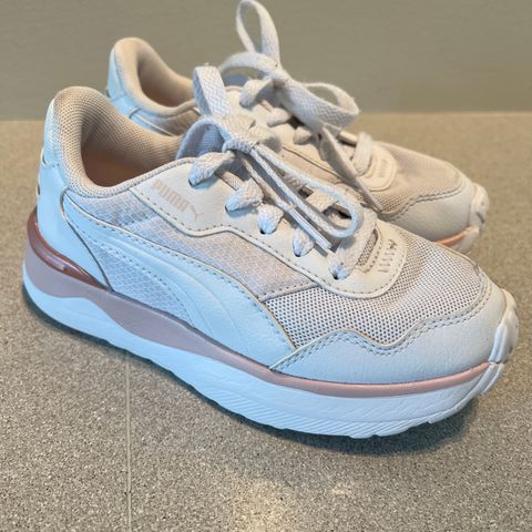 Puma sneakers størrelse 30