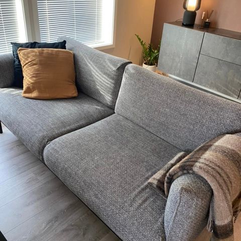 1 IGJEN // Äpplaryd sofa fra IKEA