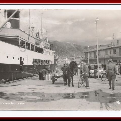 ** HURTIGRUTA ved KAIA i HAMMERFEST. STPL LAKSELV 1959 ** REF . N2446