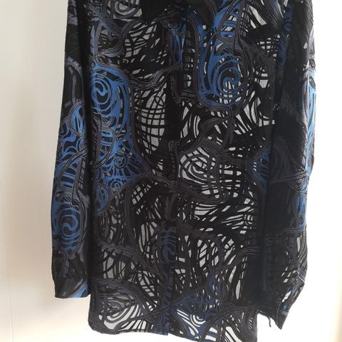 Mesh Velour Artsy Pattern Skjorte lyseblå, lavendel,opal blå, svart str L Unisex