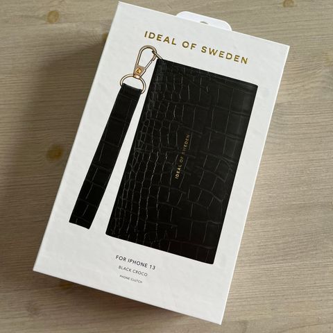 Ideal of Sweden Cassette Clutch black croco IPhone 13