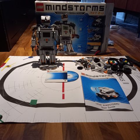 Lego Mindstorms NXT 2.0. Programerbar lego robot
