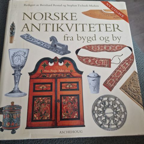 Norske Antikviteter Fra Bygd Og By 1994