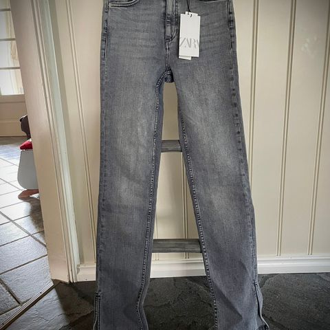 Ny split skinny jeans fra Zara, Str 34