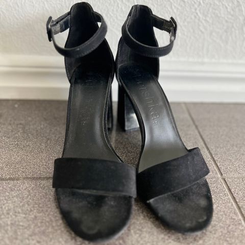 Bershka black heels, size 37