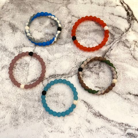 Lokai armbånd