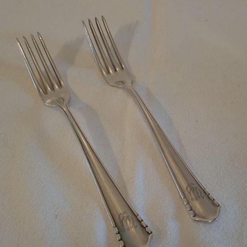 To antikk/vintage gafler 90 sølvplett