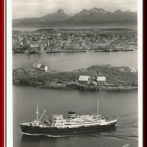 ** BODØ. FERGE * HÅKON JARL* LØPER INN ** REF. 6973 ALBUM