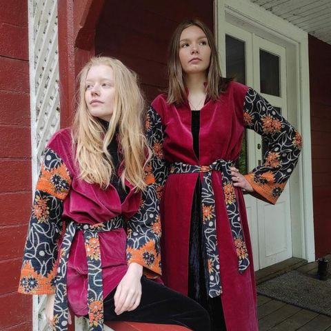 Håndsydd Kimono/Overdel fra Fafaanti