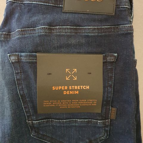 NY Hugo Boss Stretchy Jean Shorts - US Size 34 - 53 cm Lang -  blå
