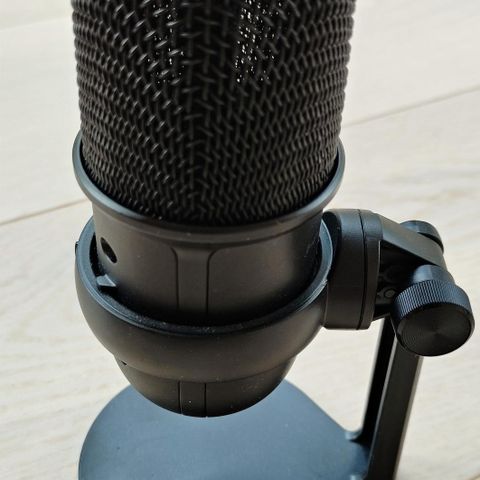 Hyperx Solocast Mikrofon med bordstativ