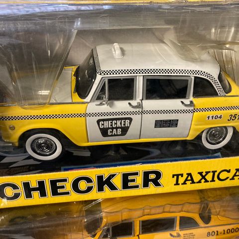Checker Marathon Taxi Cab 1:18