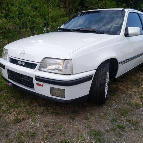 OPEL KADETT ønskes kjøpt