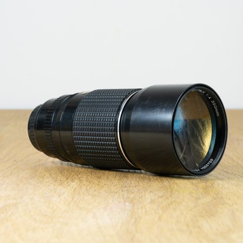 SMC Pentax 1:4/300mm teleobjektiv selges. Svært pent og helt feilfritt objektiv.