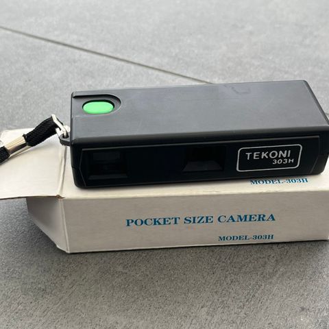 Tekoni 303h - Retro Pocket Camera