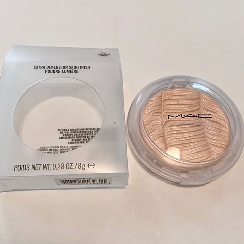 Mac Cosmetics Postmodernist Peach Extra Dimension skinfinish, Limited