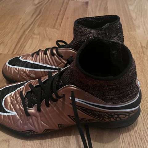 Nike hypervenom str 36