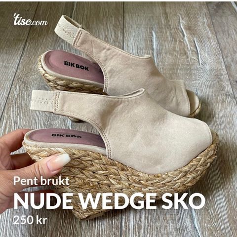 Nude Wedge Sko