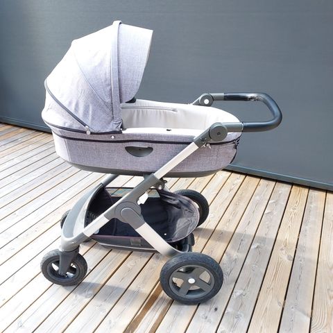 Stokke Trialz barnevogn plus besafe izi go modular bilsete plus veska og utstyr