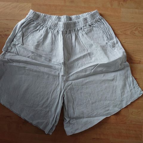 Deilig linshorts fra Tiffany str. M/L