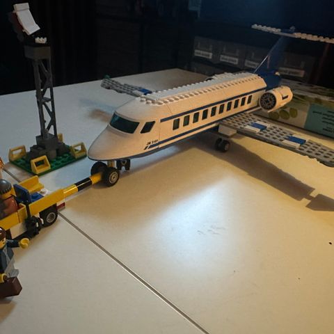 Lego 3181-1 Passenger Plane selges