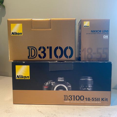 Nikon D3100 18-55II Kit