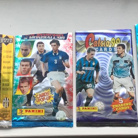 Fotballkort poser fra 90-tallet