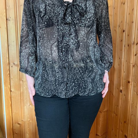 bluse fra Soaked in Luxury str L ( M/L)