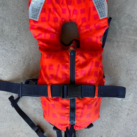 Helly Hansen BABY SAFE+ redningsvest 5-15kg